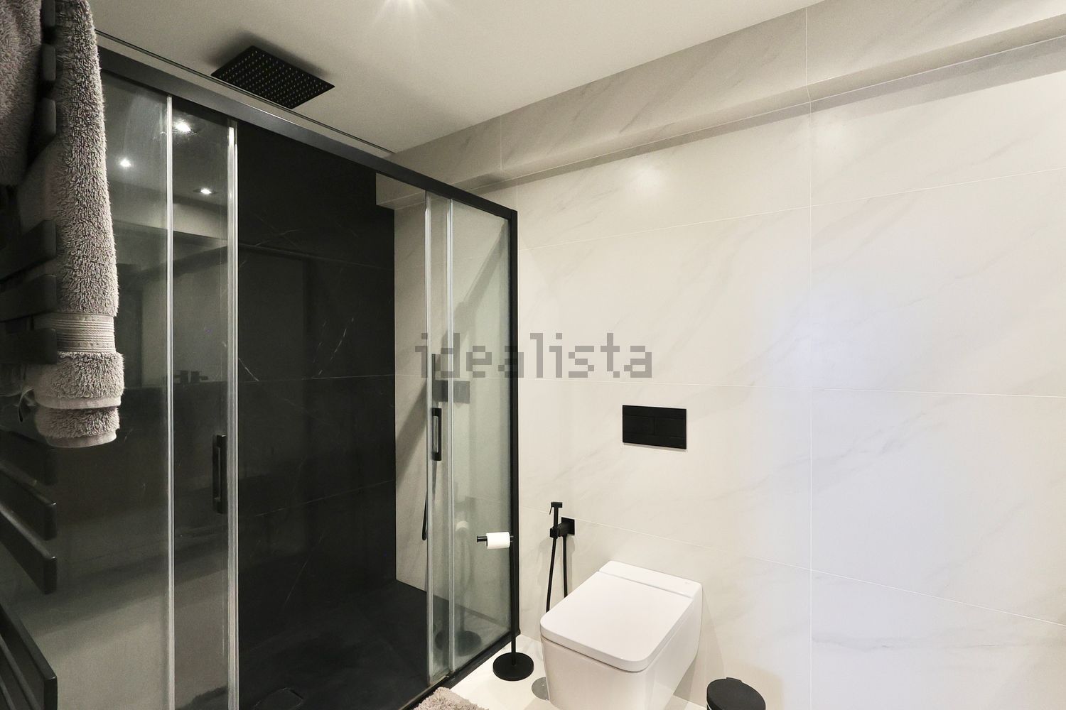 公寓 t4出售在Rua da Lagoa, 1364 - 卫生间
