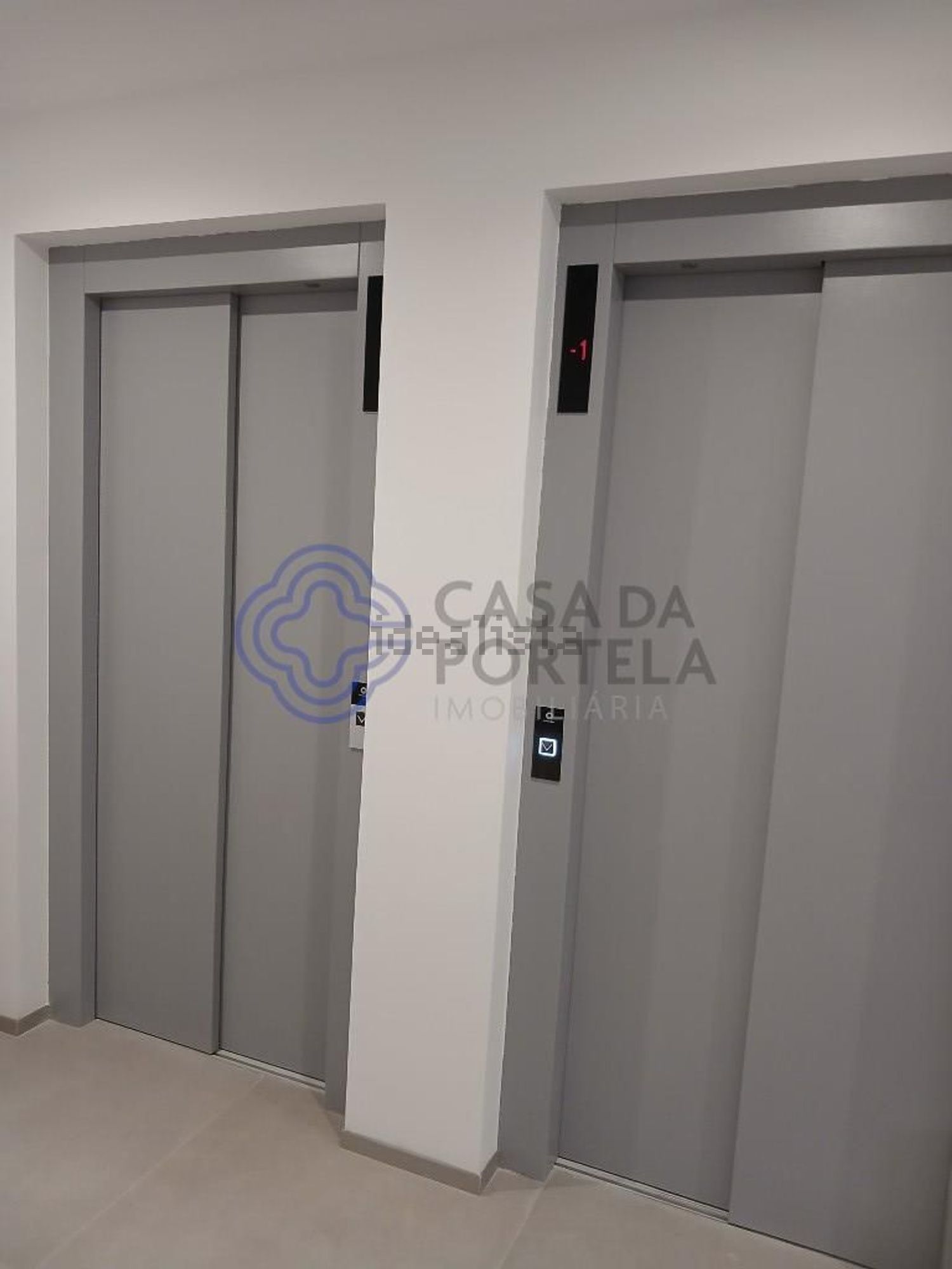 公寓 t2出售在Rua Amorim da Costa, 151 - 卧室