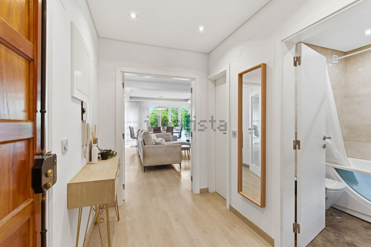 公寓 t2出售在Avenida Almirante Gago Coutinho - 客厅