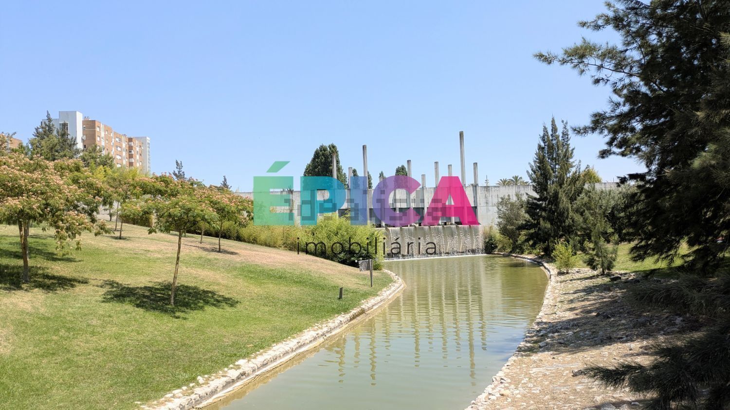 公寓 t3出售在 Jardim Maria da Luz Ponces de Carvalho, 7 - 外立面