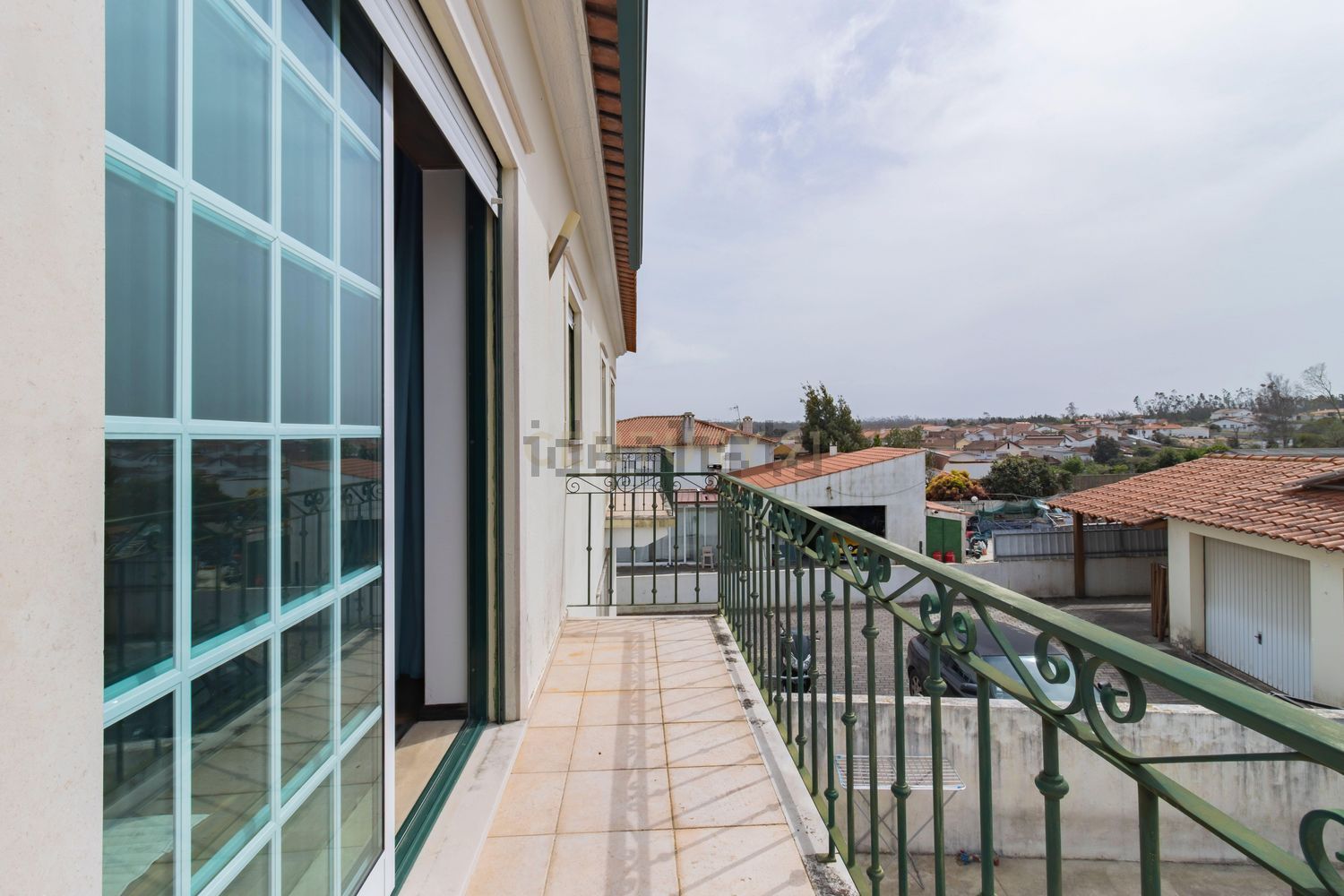 小楼房或独栋别墅出售在Rua da Ribeira à Amieira, 8 - 阳台