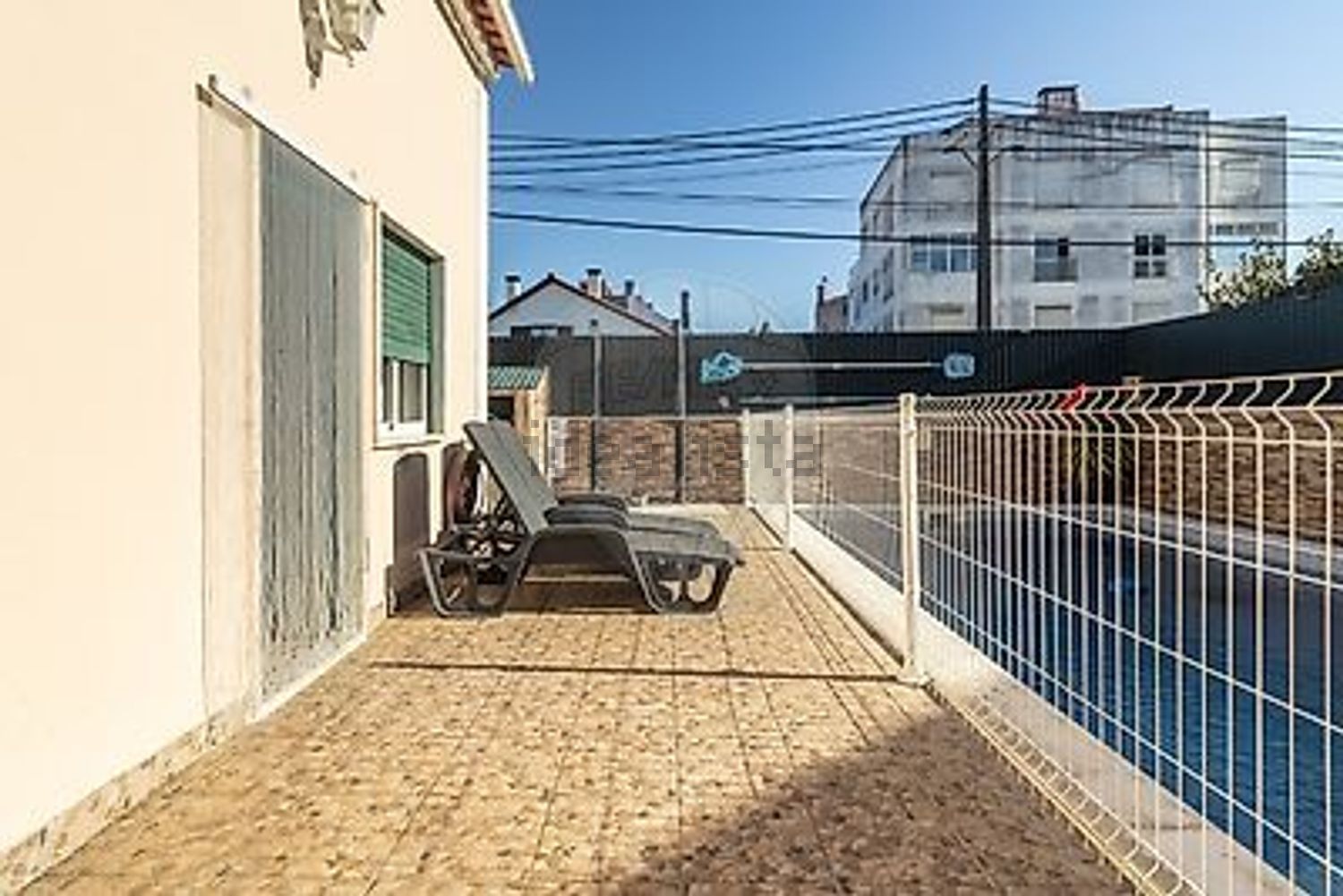 小楼房或独栋别墅出售在Rua Gil Vicente - 阳台