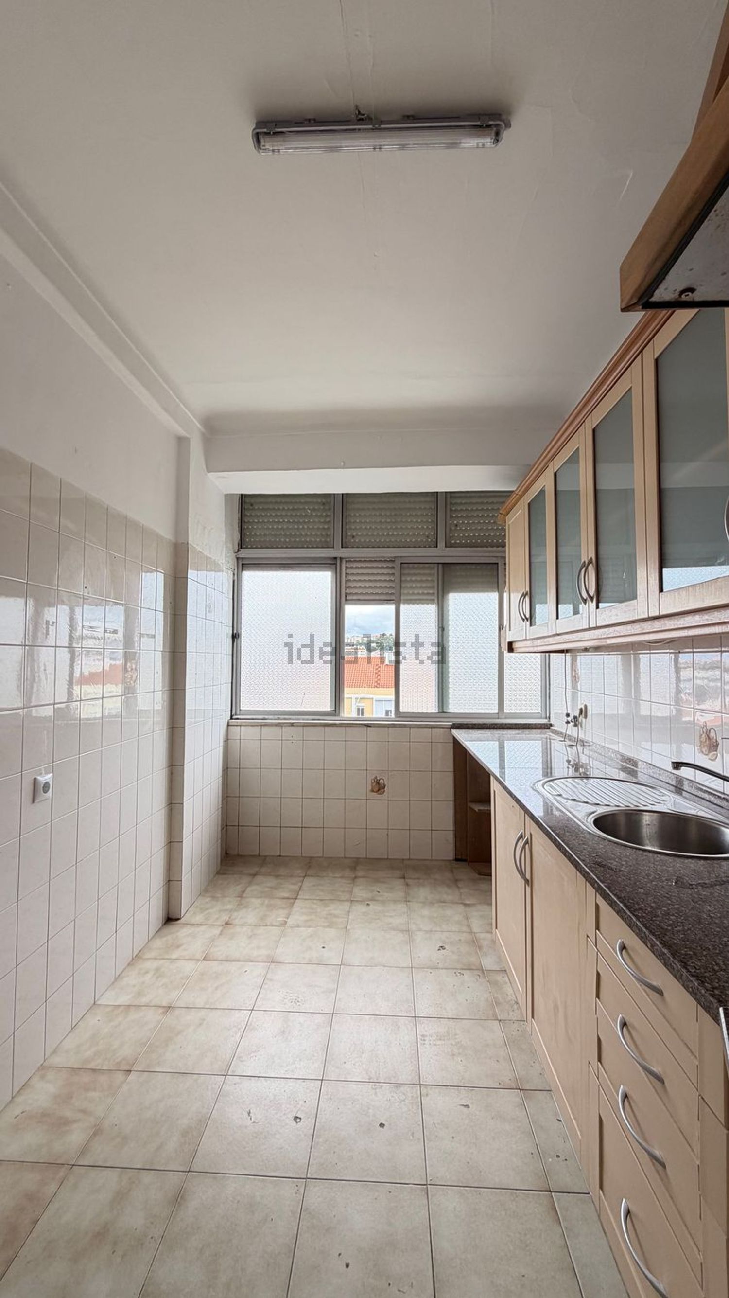 公寓 t2出售在Rua do Casal de São José, 3 - 厨房