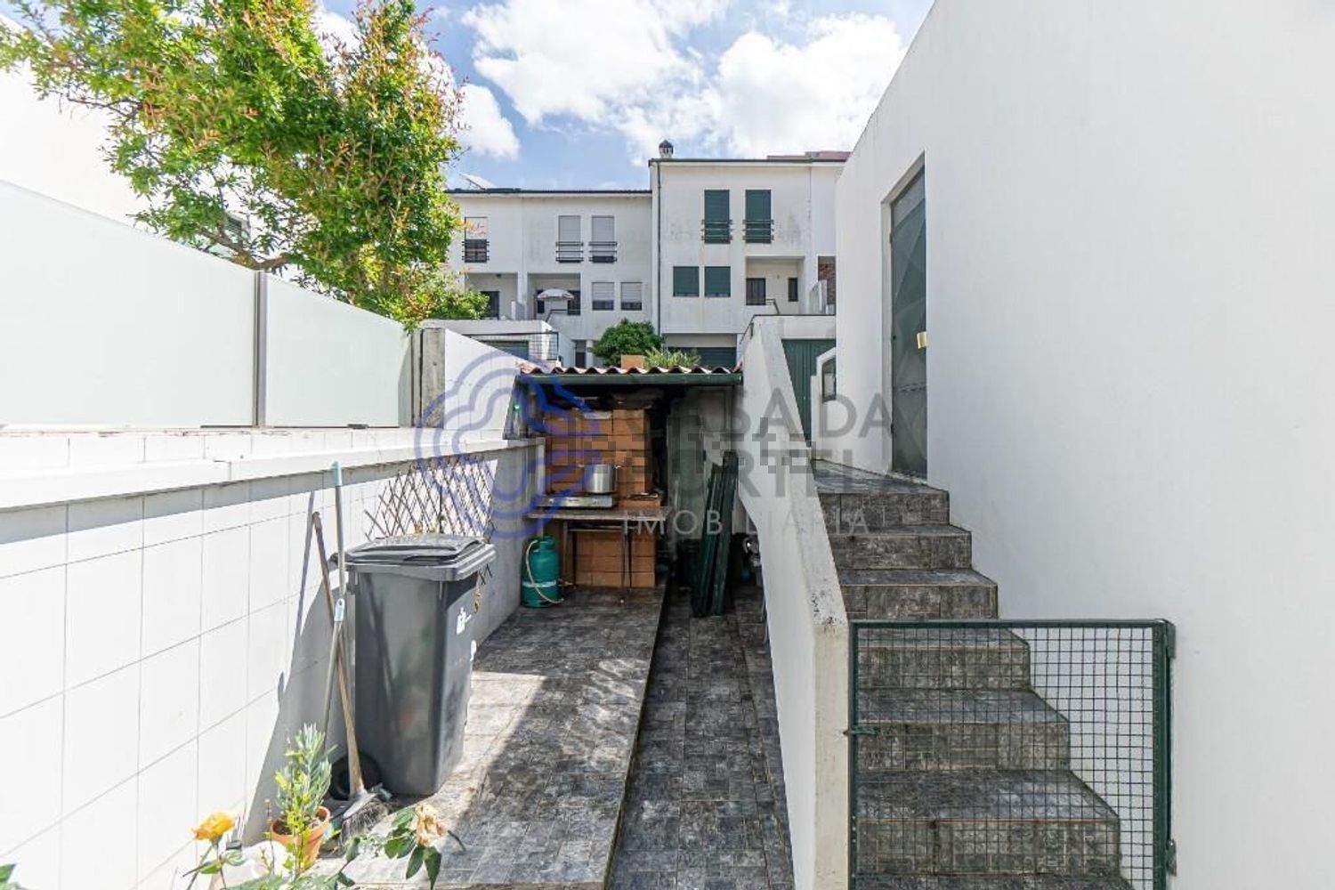 双拼别墅出售在Rua Irene Lisboa, 22 - 照片