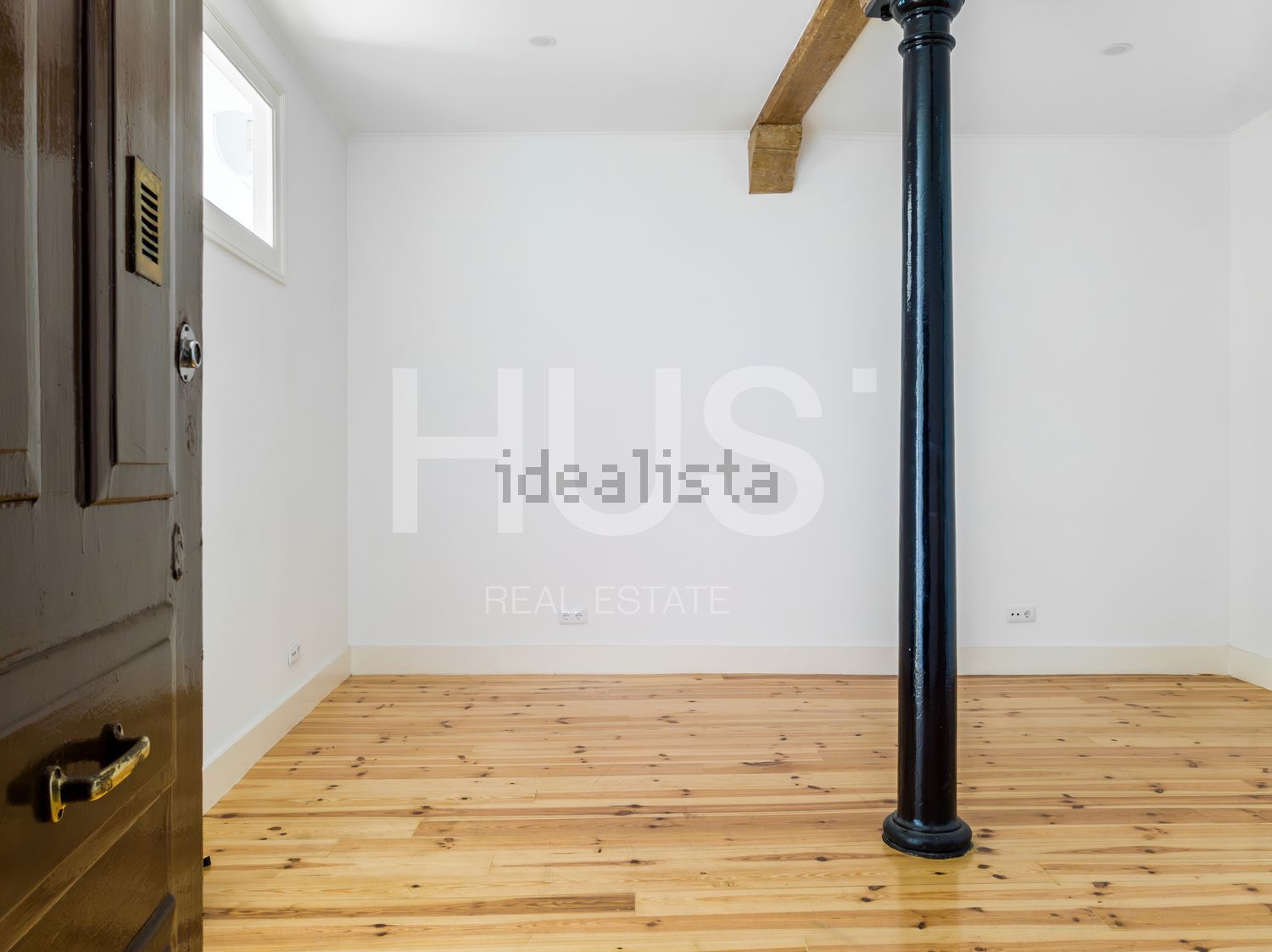 出租公寓 t2在Rua das Escolas Gerais, 88 - 客厅
