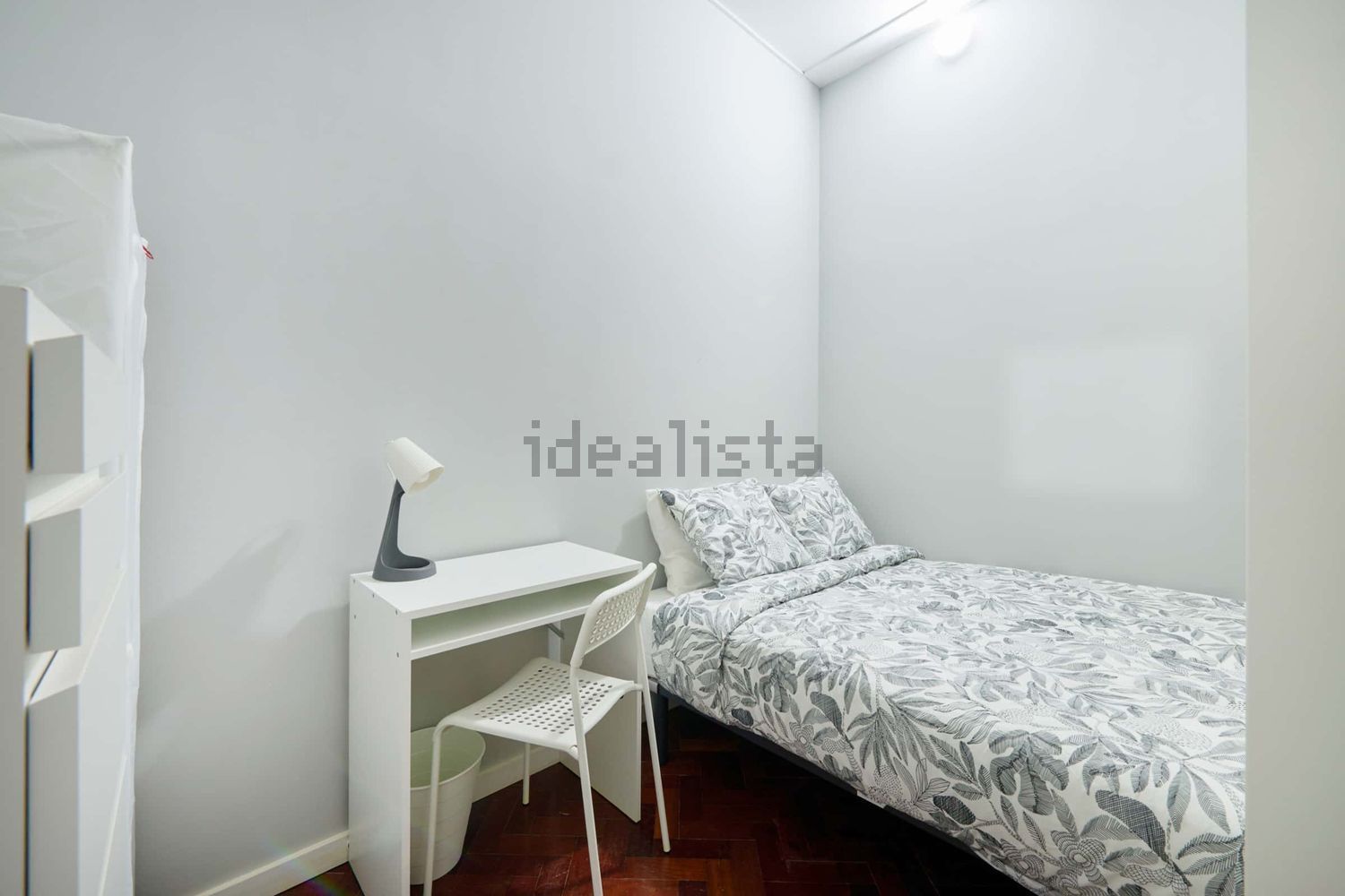 出租房间在Avenida Elias Garcia, 147 - 卧室