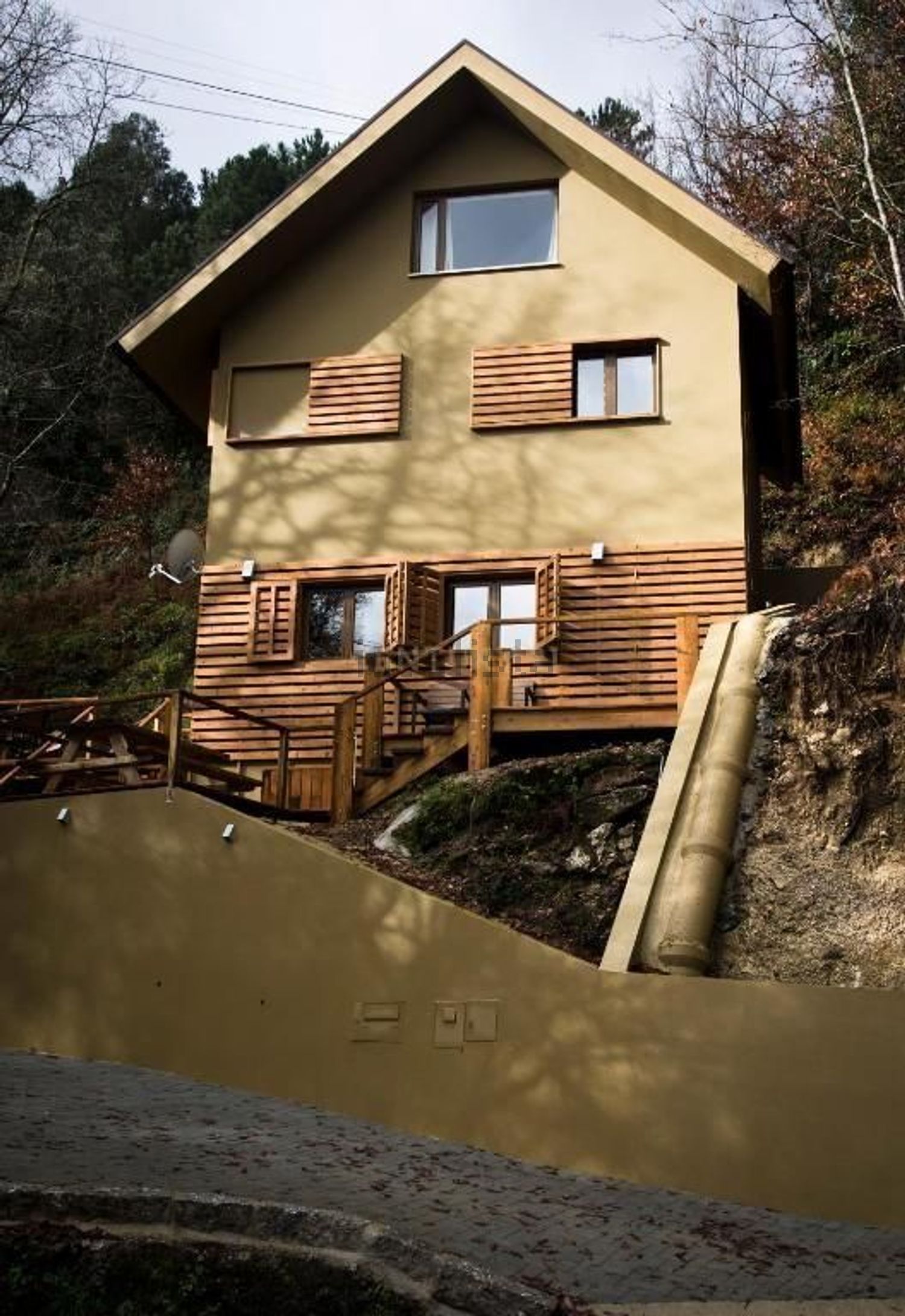 小楼房或独栋别墅出售在Rua 7 - 外立面