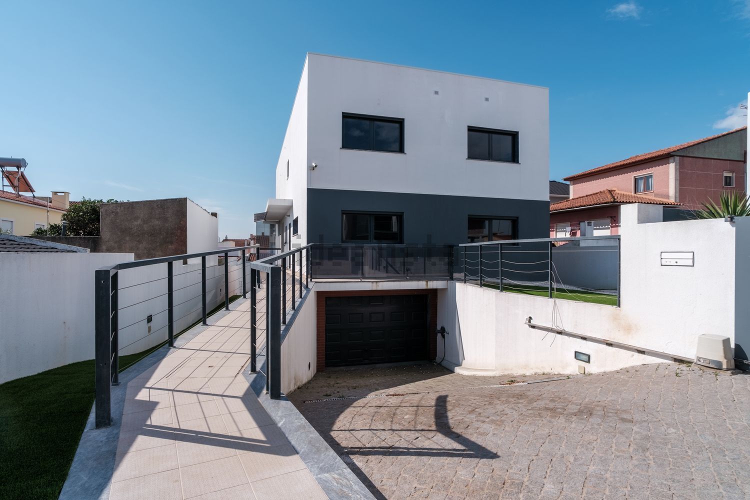 小楼房或独栋别墅出售在Travessa da Espargueira, 36 - 外立面