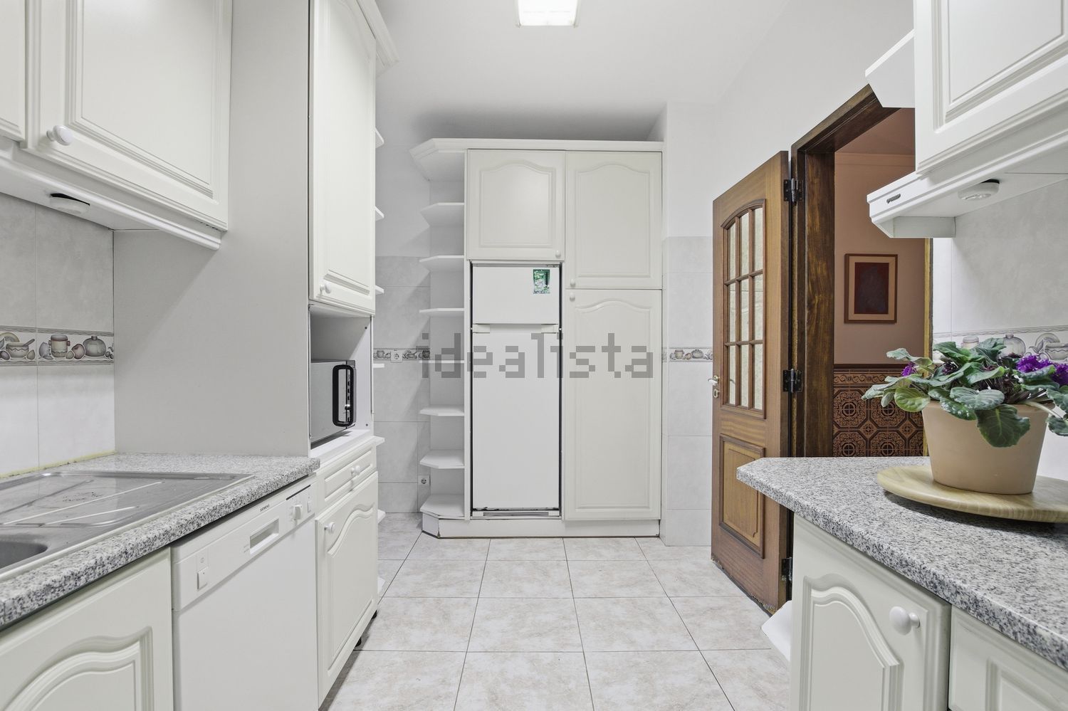 公寓 t2出售在Avenida Tomás Ribeiro, 43 - 厨房