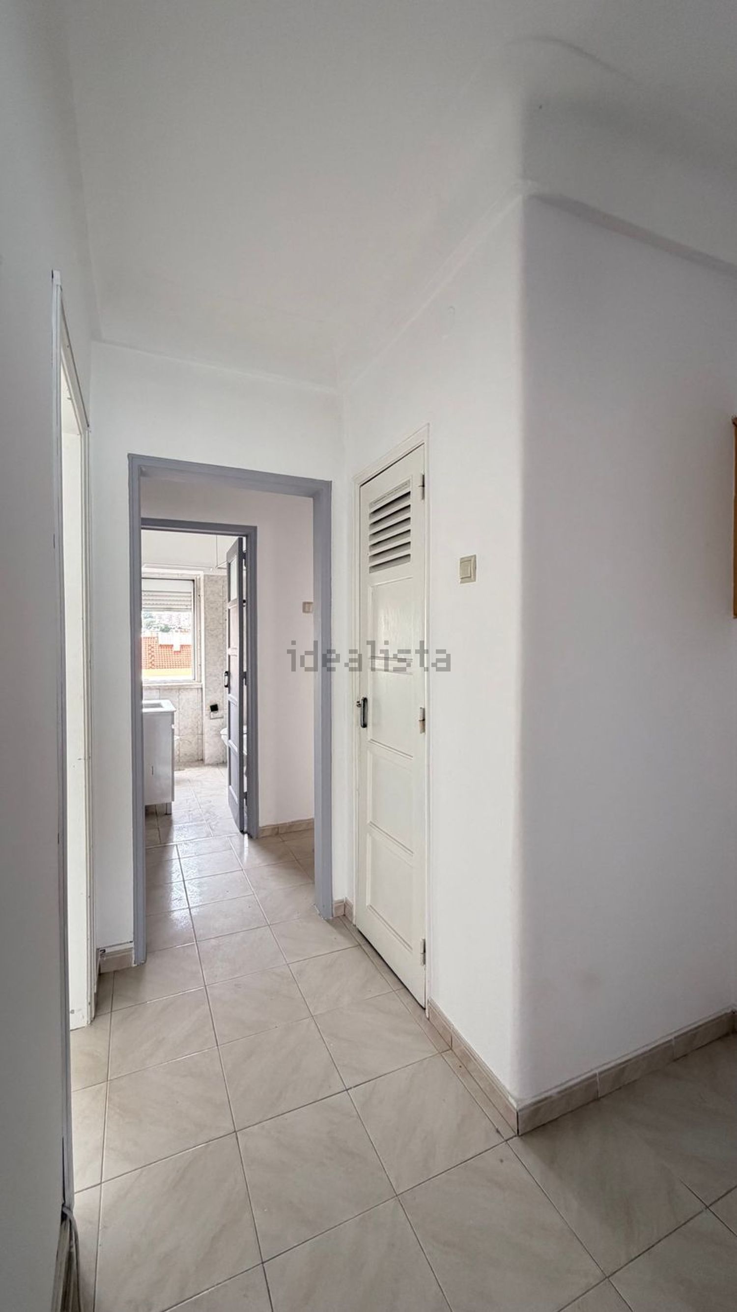 公寓 t2出售在Rua do Casal de São José, 3 - 过道