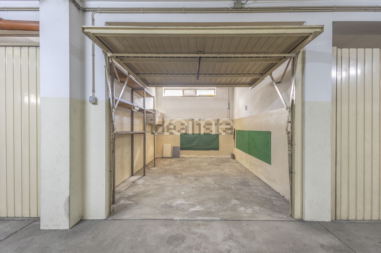 公寓 t3出售在 Quinta da Comenda, 94 - 停车位