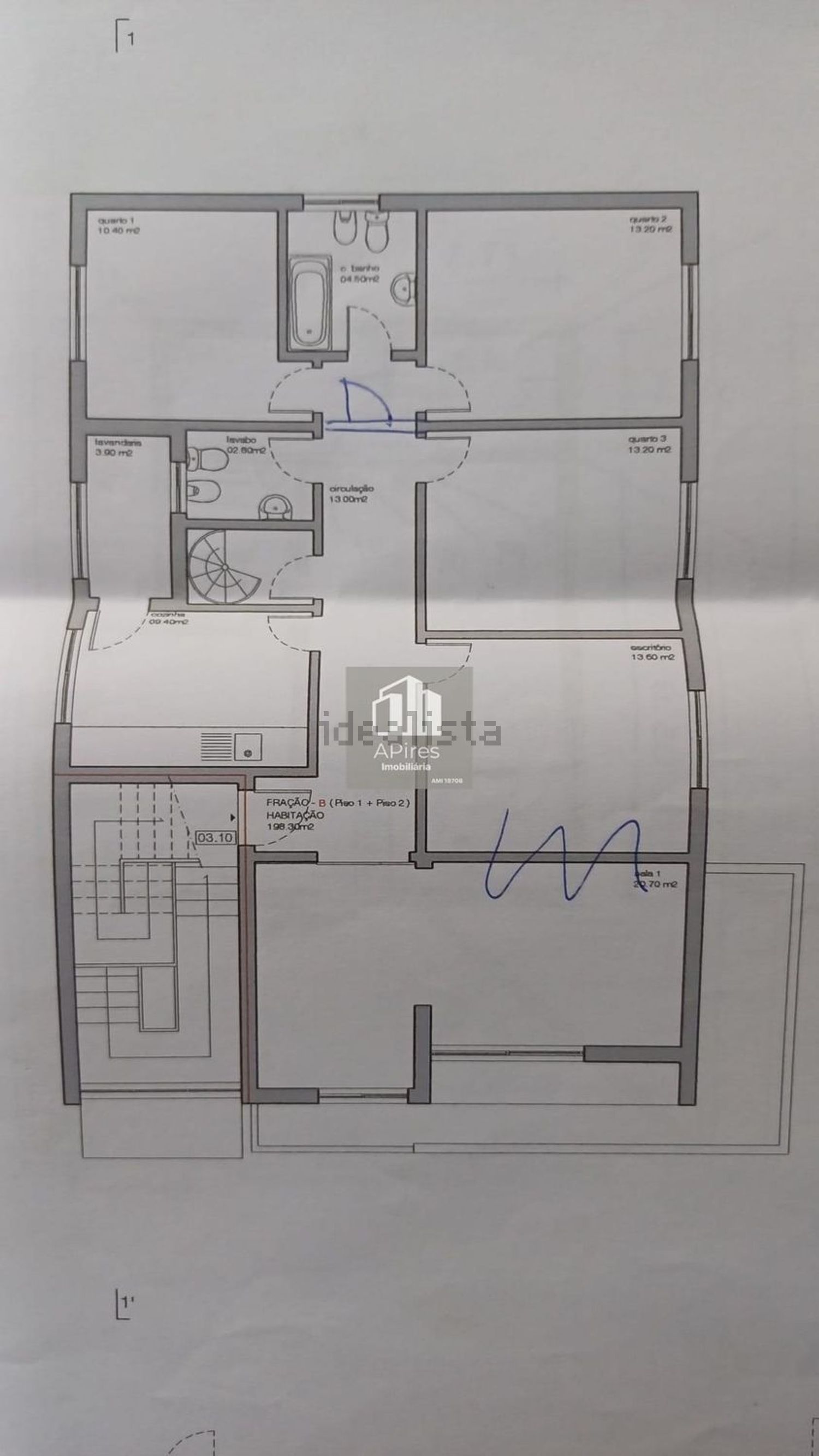 小楼房或别墅出售在Rua Infante Dom Henrique s/n - 平面图