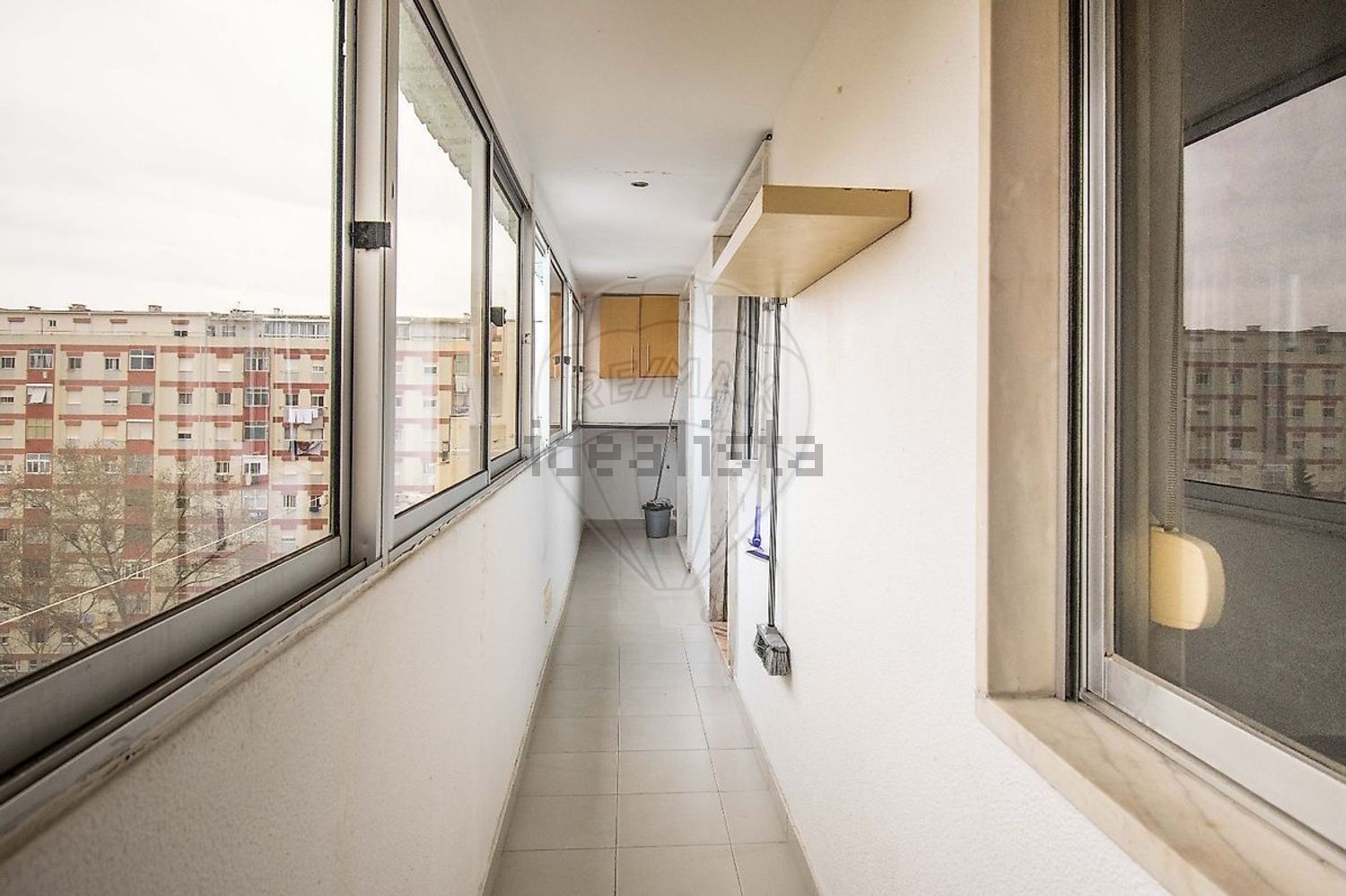 出租公寓 t3在Rua de Nova Lisboa - 过道