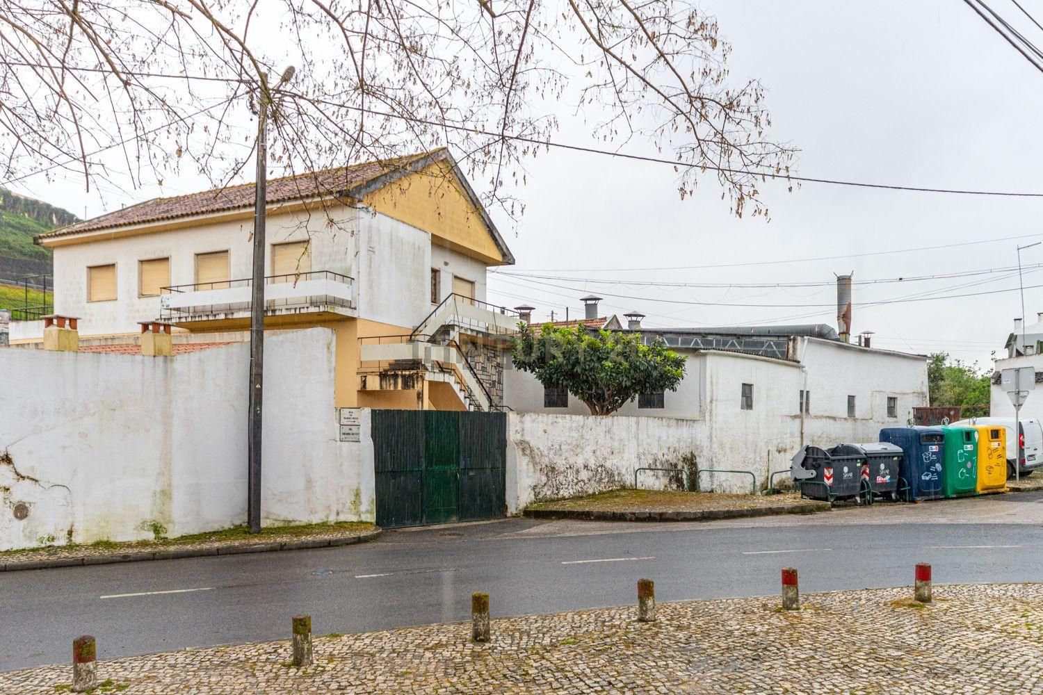 小楼房或独栋别墅出售在Bairro Novo s/n - 外立面