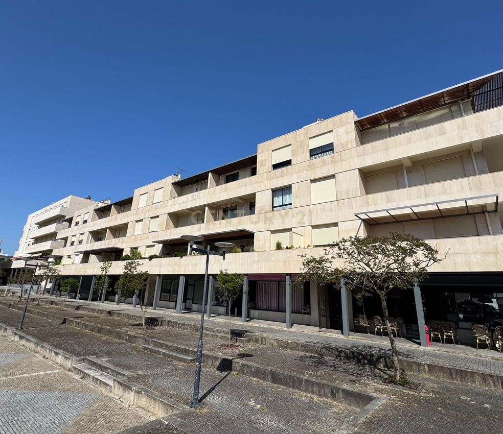 公寓 t3出售在Praça das Fontaínhas