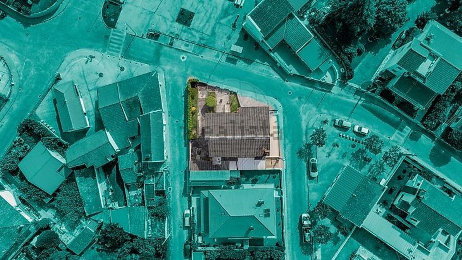 小楼房或独栋别墅出售在Rua 25 de Abril, 1 - 照片