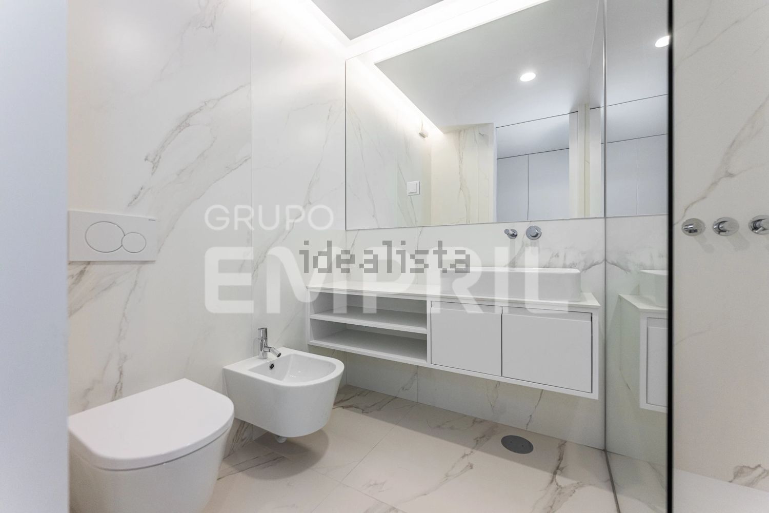 公寓 t2出售在Rua do Conselheiro de Costa Braga, 264 - 卫生间