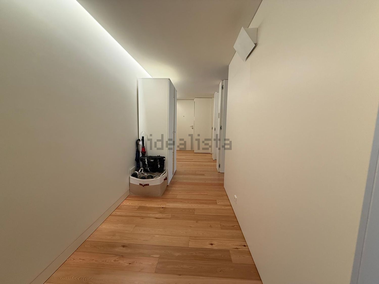 公寓 t2出售在Rua António Bessa Leite, 1628 - 过道
