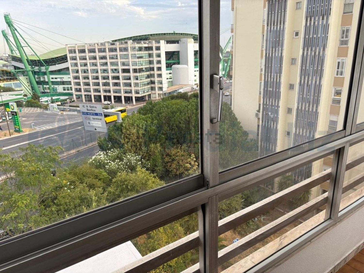 出租公寓 t3在 Carriche - Hospital das Forças Armadas - 阳台