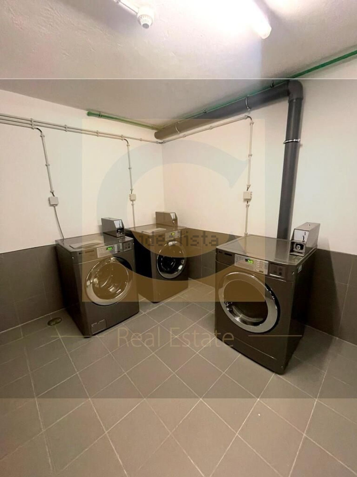 出租t0（单人公寓）在 Hospital São João - Pólo Universitário - 卫生间