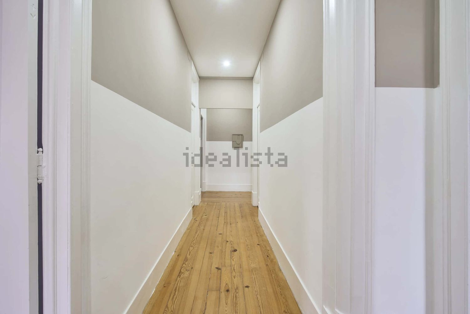 出租房间在Avenida António Augusto de Aguiar, 66 - 过道