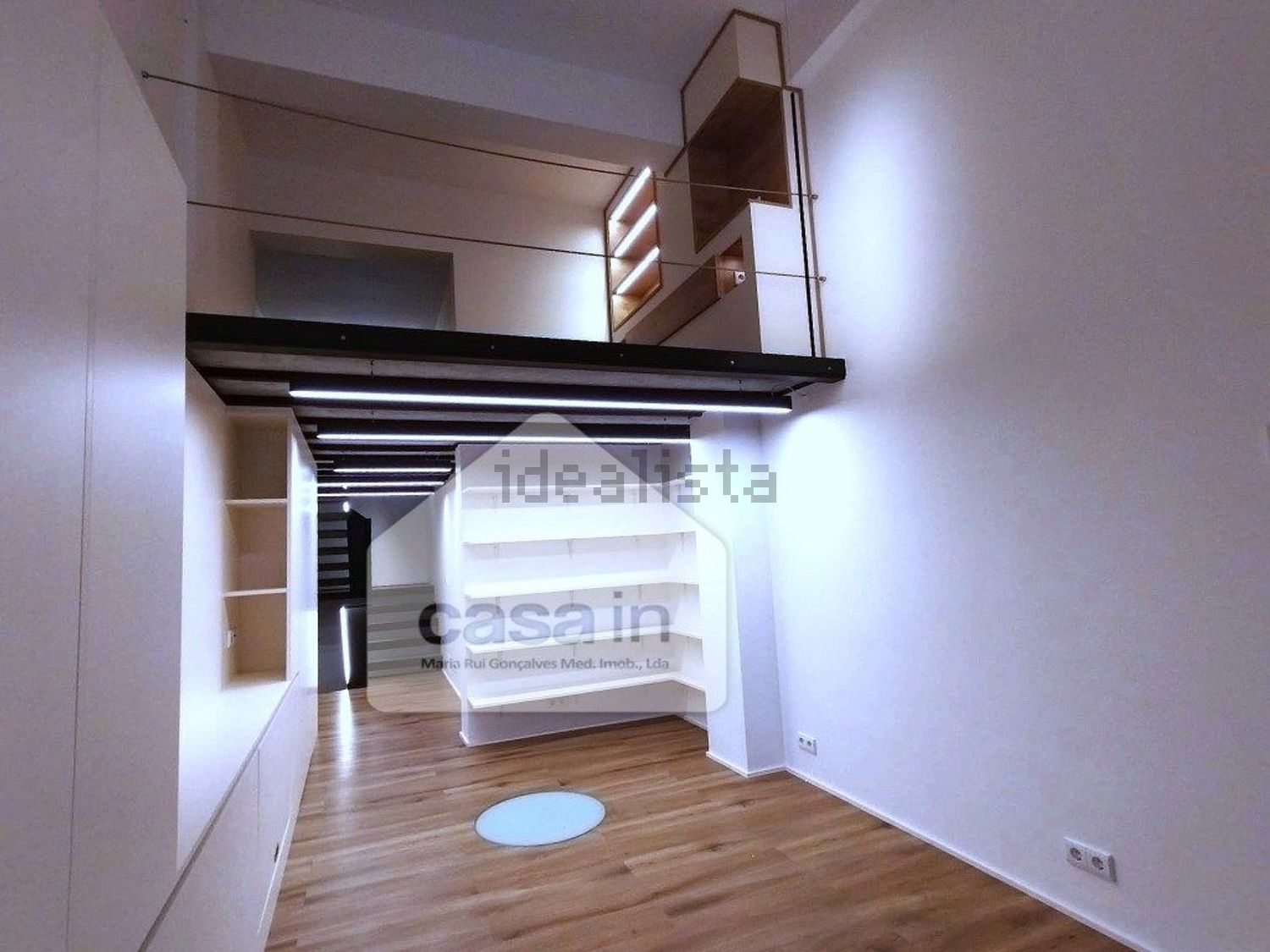 出租t0（单人公寓）在Avenida Barbosa du Bocage - 客厅