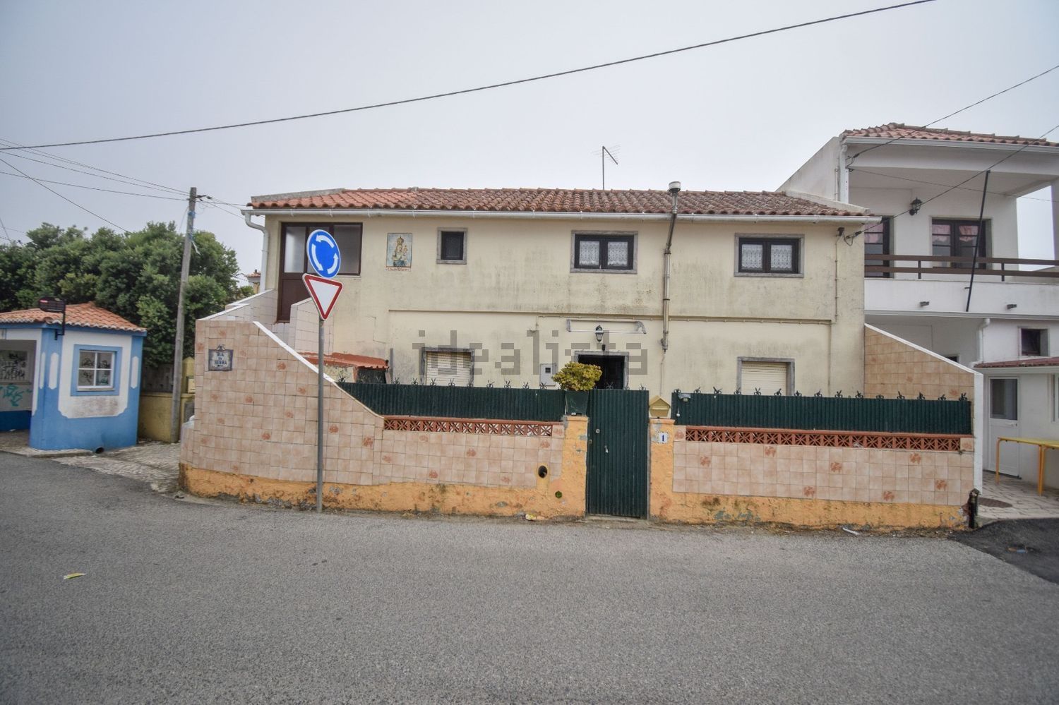 小楼房或独栋别墅出售在Rua da Serra, 1 - 外立面