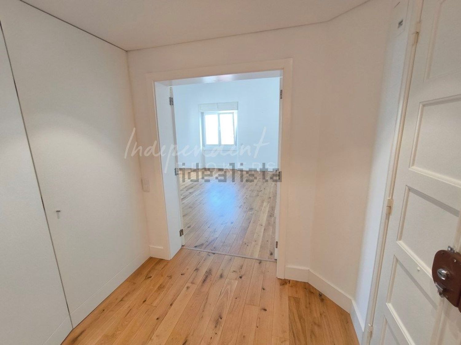 出租公寓 t4在Avenida António Augusto de Aguiar, 27 D - 居住