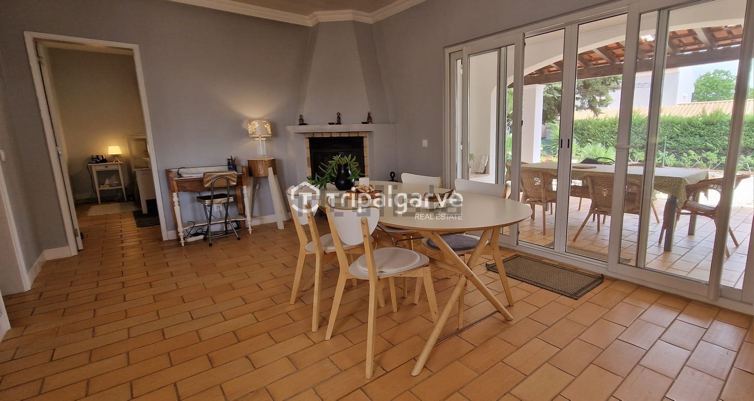 小楼房或独栋别墅出售在 Quinta da Malata - 餐厅