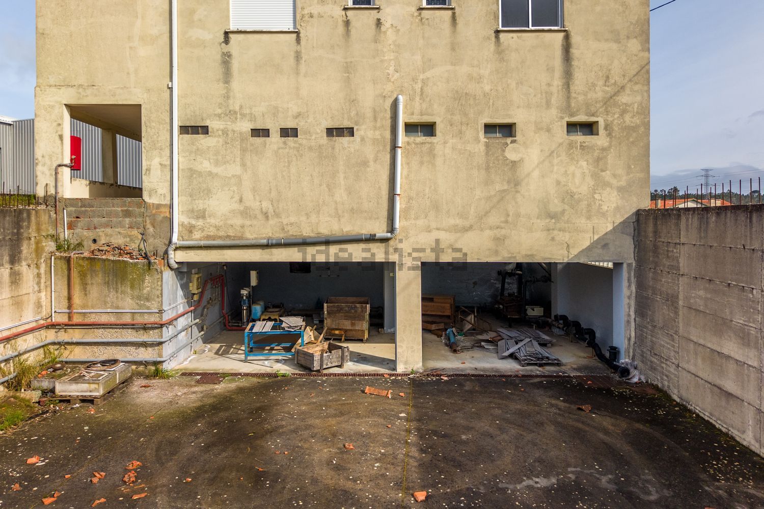 小楼房或独栋别墅出售在Estrada Principal, 360 - 外立面
