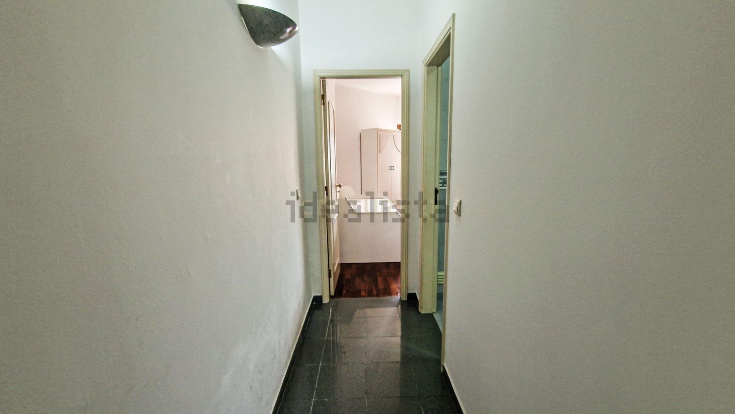 公寓 t4出售在Avenida José Eduardo Vitor das Neves, 10 - 过道