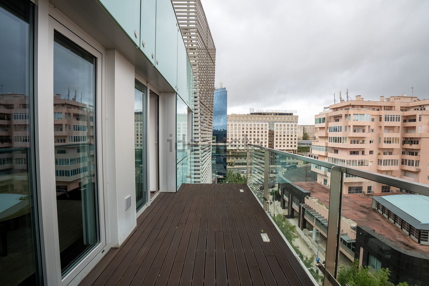 顶层公寓出售在Rua Soeiro Pereira Gomes, 10 - 阳台
