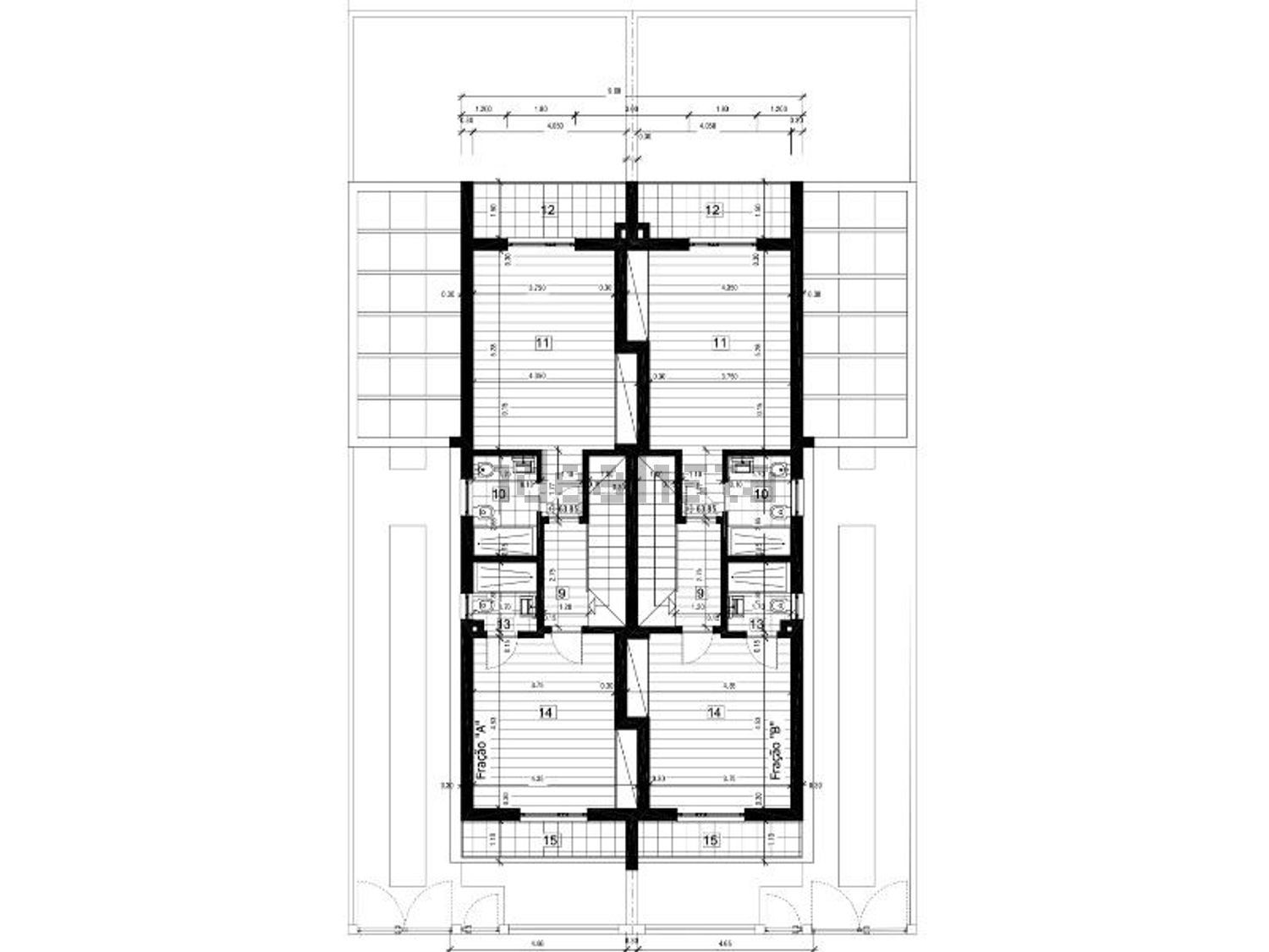 双拼别墅出售在 Quinta das Laranjeiras - 平面图
