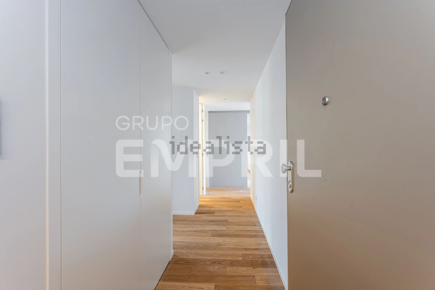公寓 t2出售在Rua do Conselheiro de Costa Braga, 264 - 过道