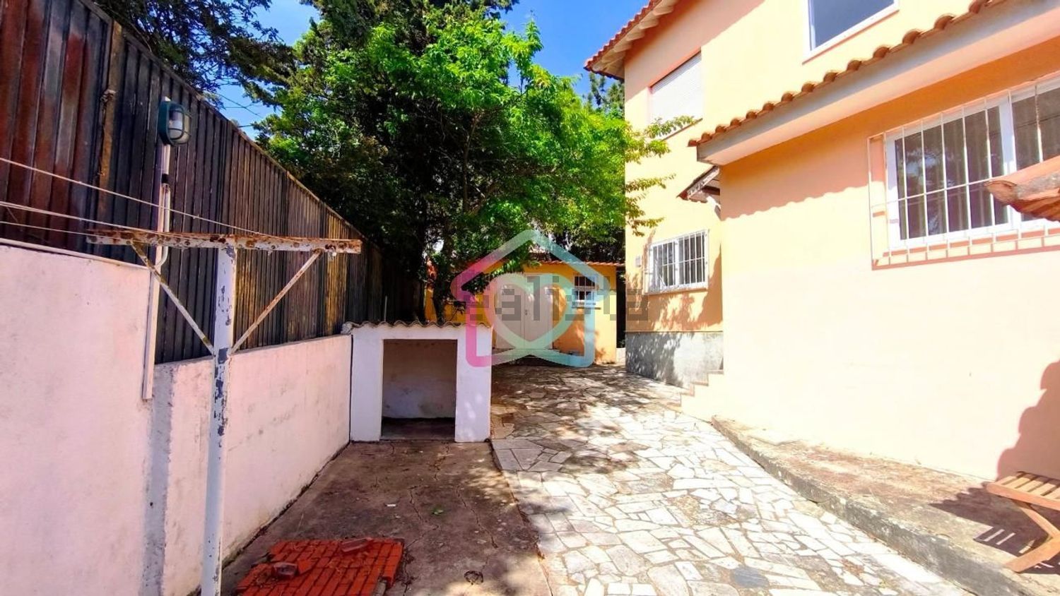 出租小楼房或独栋别墅在 Centro do Estoril - 外立面