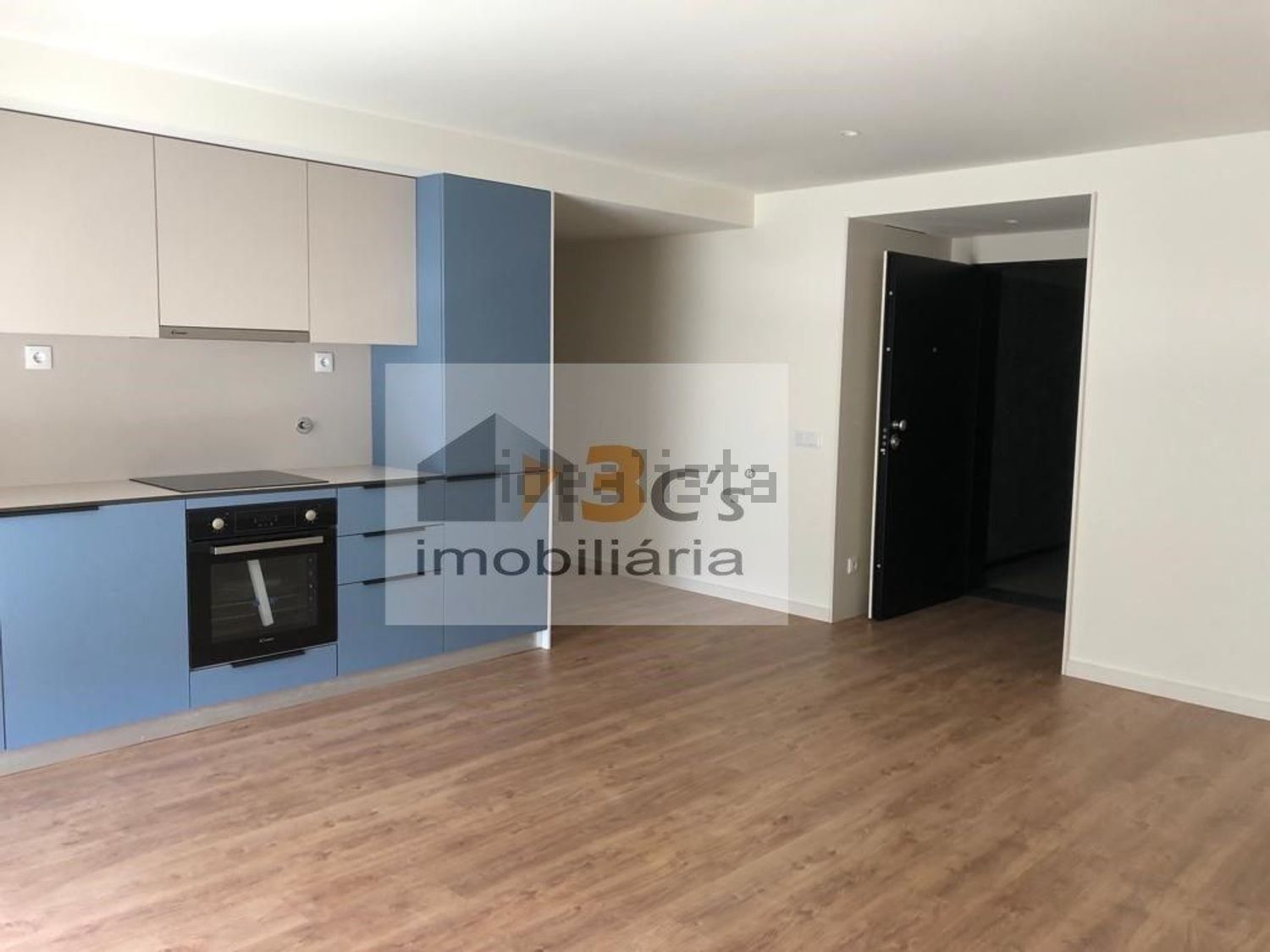 出租公寓 t1在 Hospital São João - Pólo Universitário - 客厅