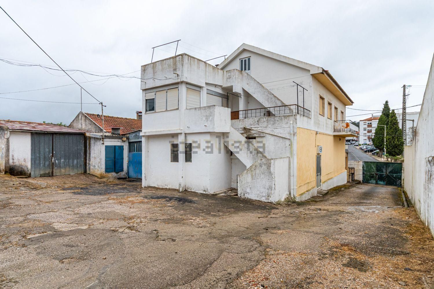 小楼房或独栋别墅出售在Bairro Novo s/n - 外立面