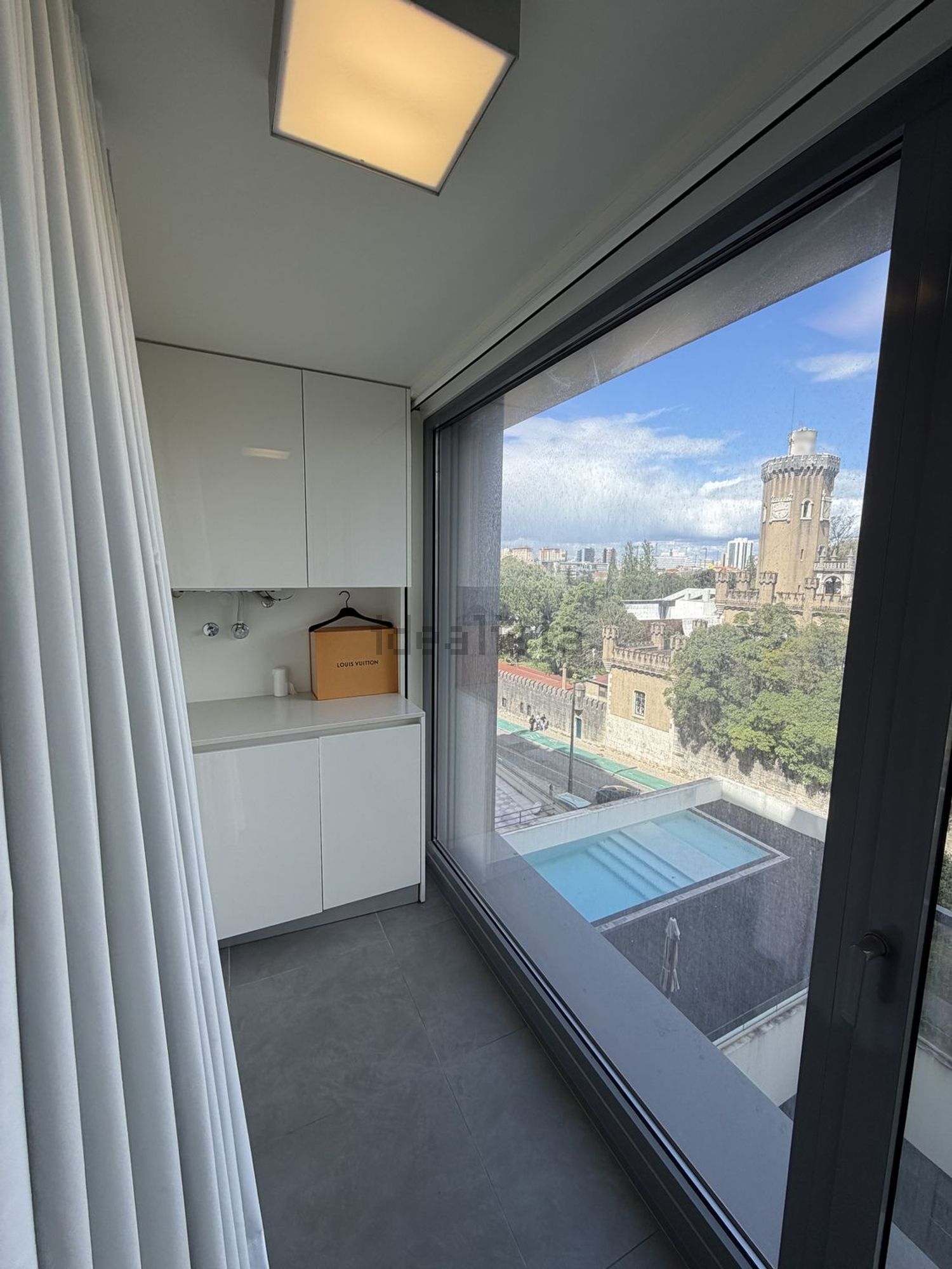 公寓 t2出售在 Bairro Azul - Parque Eduardo VII - 阳台