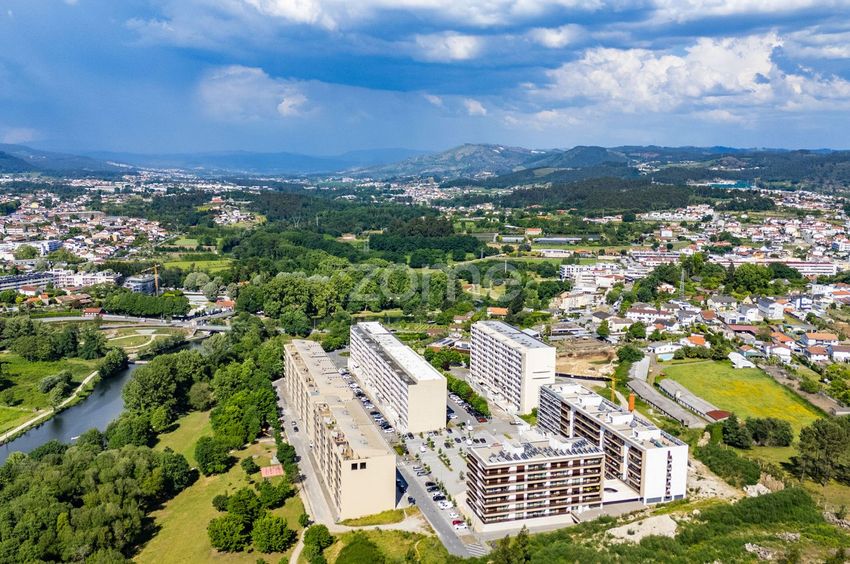 公寓 t2出售在 Urbanização do Rio, 401