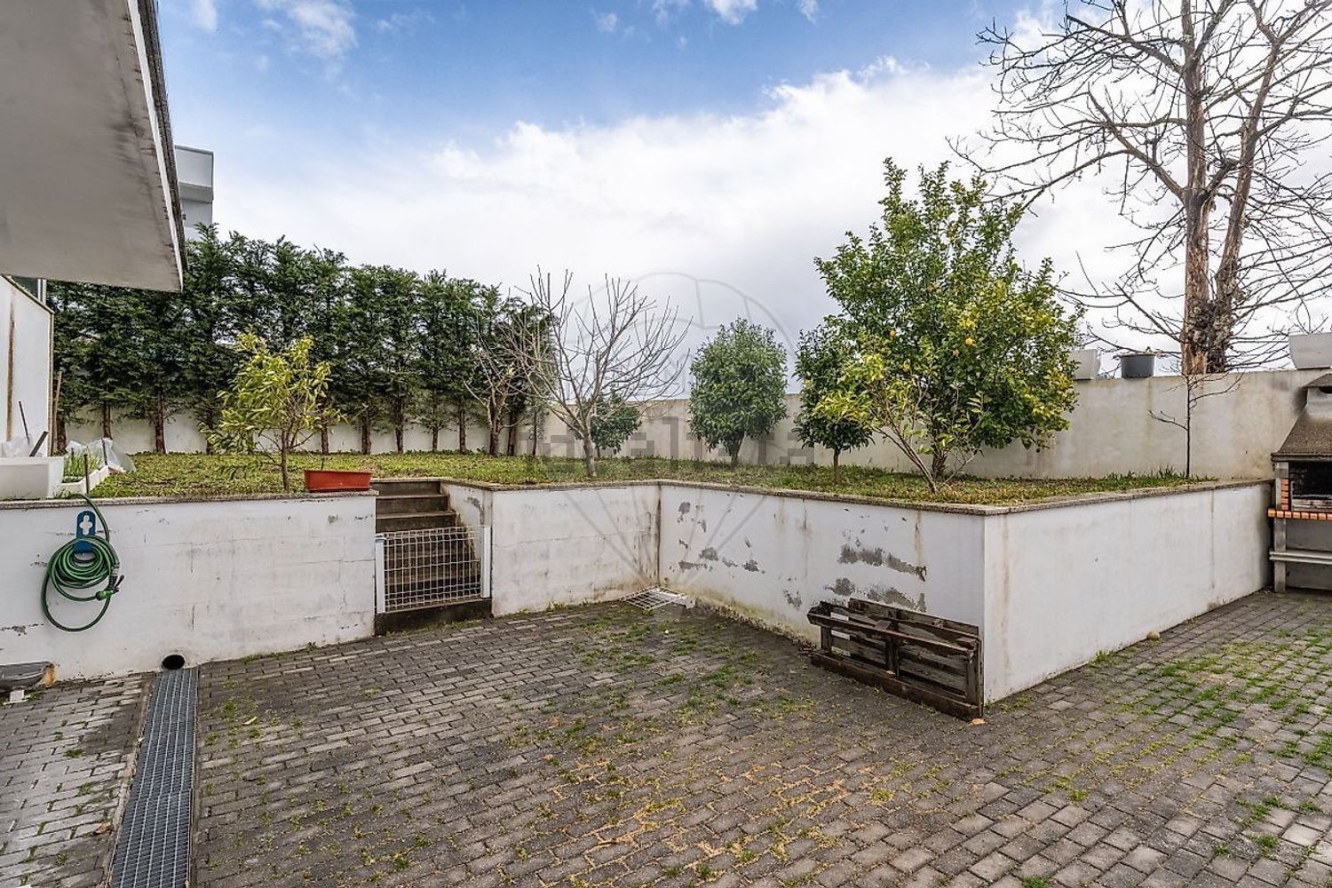 双拼别墅出售在Rua Dom Carlos Pinheiro, 6 - 花园