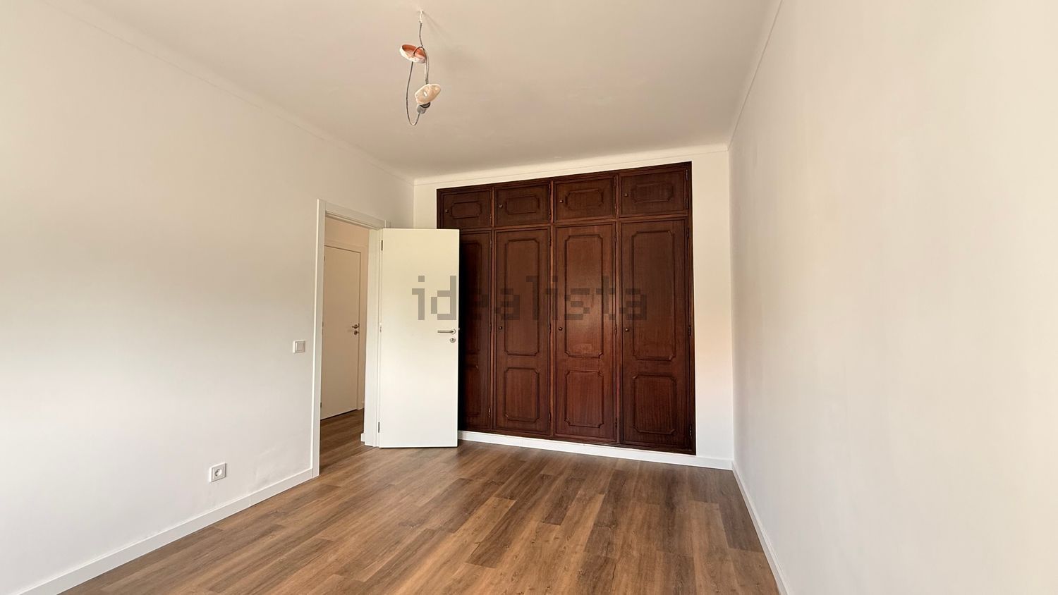 公寓 t3出售在Rua da Beira Litoral, 26 - 卧室