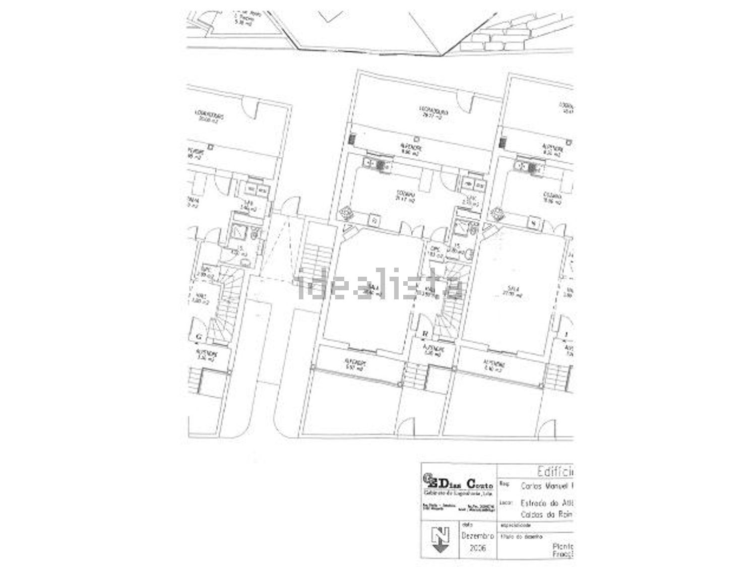 双拼别墅出售在Estrada Atlântica - 平面图