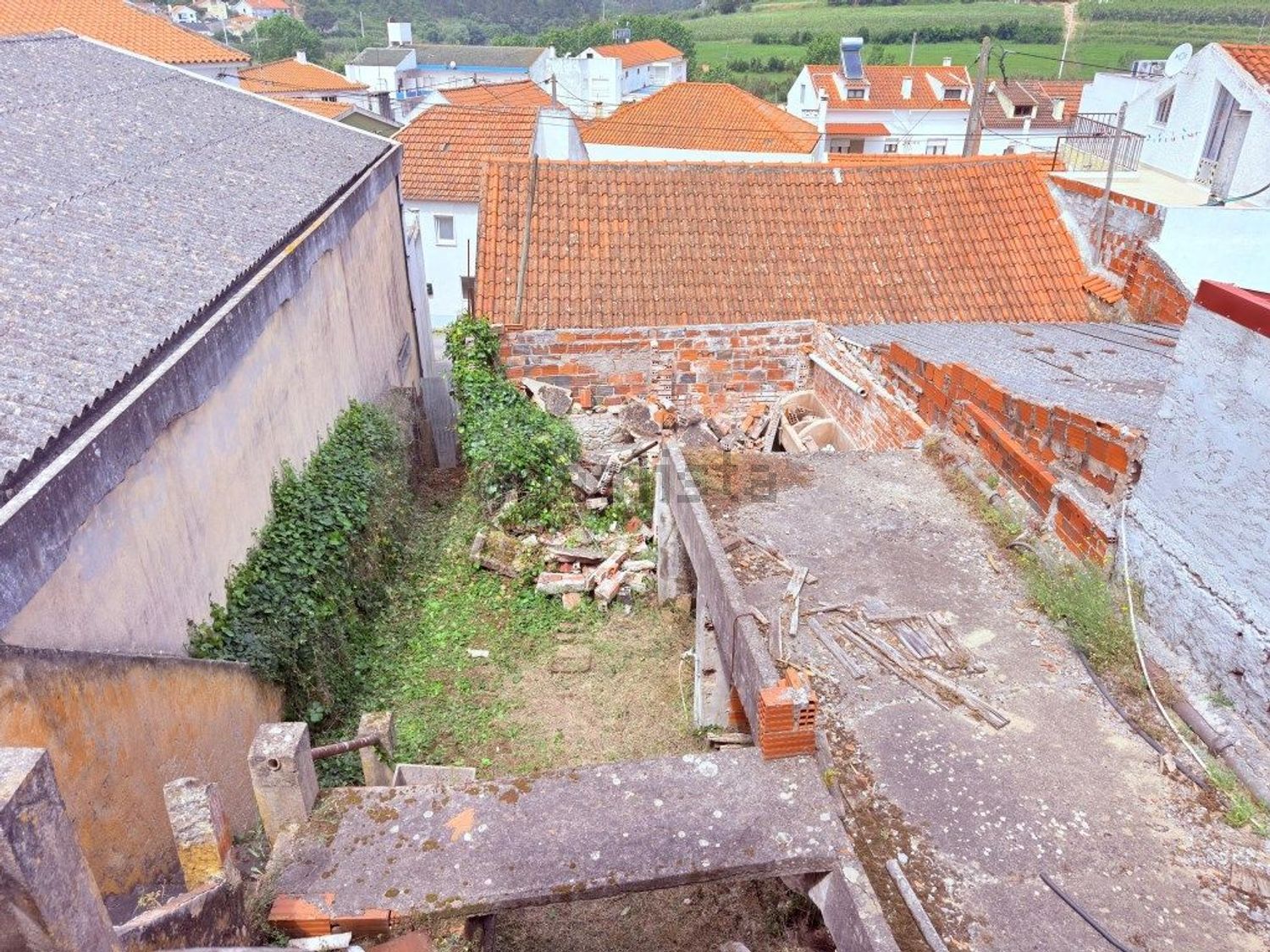 小楼房或独栋别墅出售在Estrada da Granjola, 48 - 照片