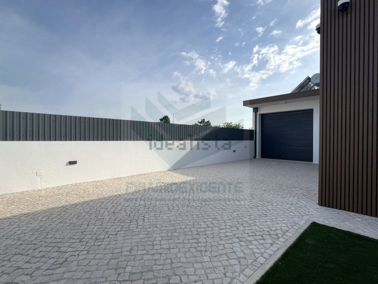 小楼房或独栋别墅出售在 Vila Nogueira de Azeitão - 外立面