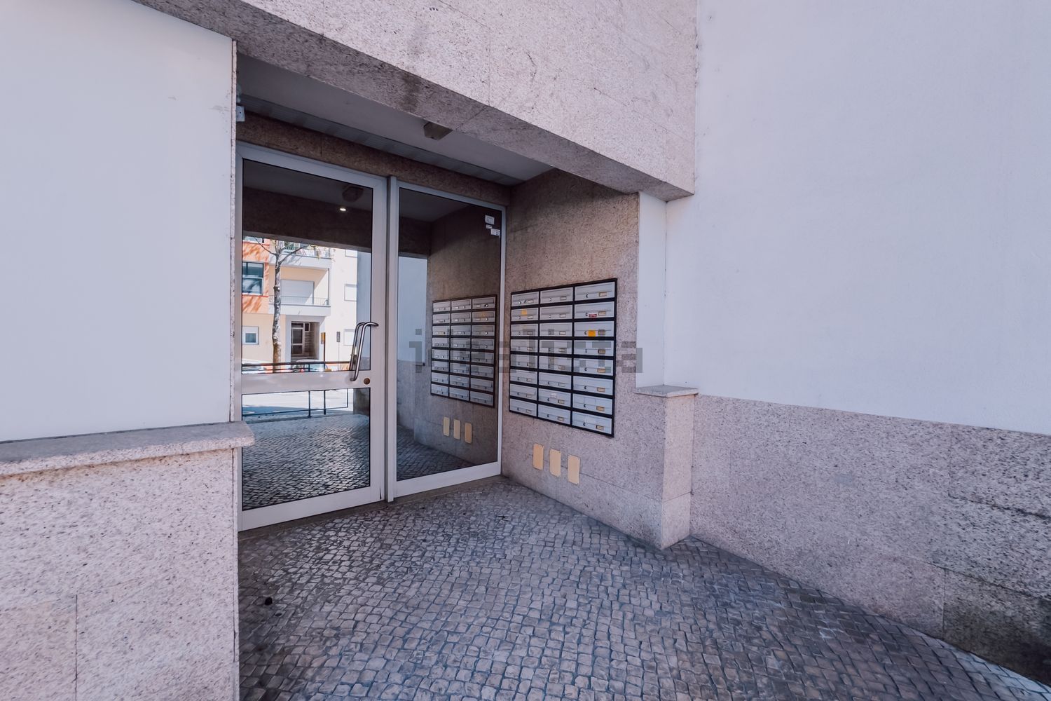 公寓 t3出售在Rua Engenheiro Manuel da Silva Almeida (Marzovelos), 294 - 外立面