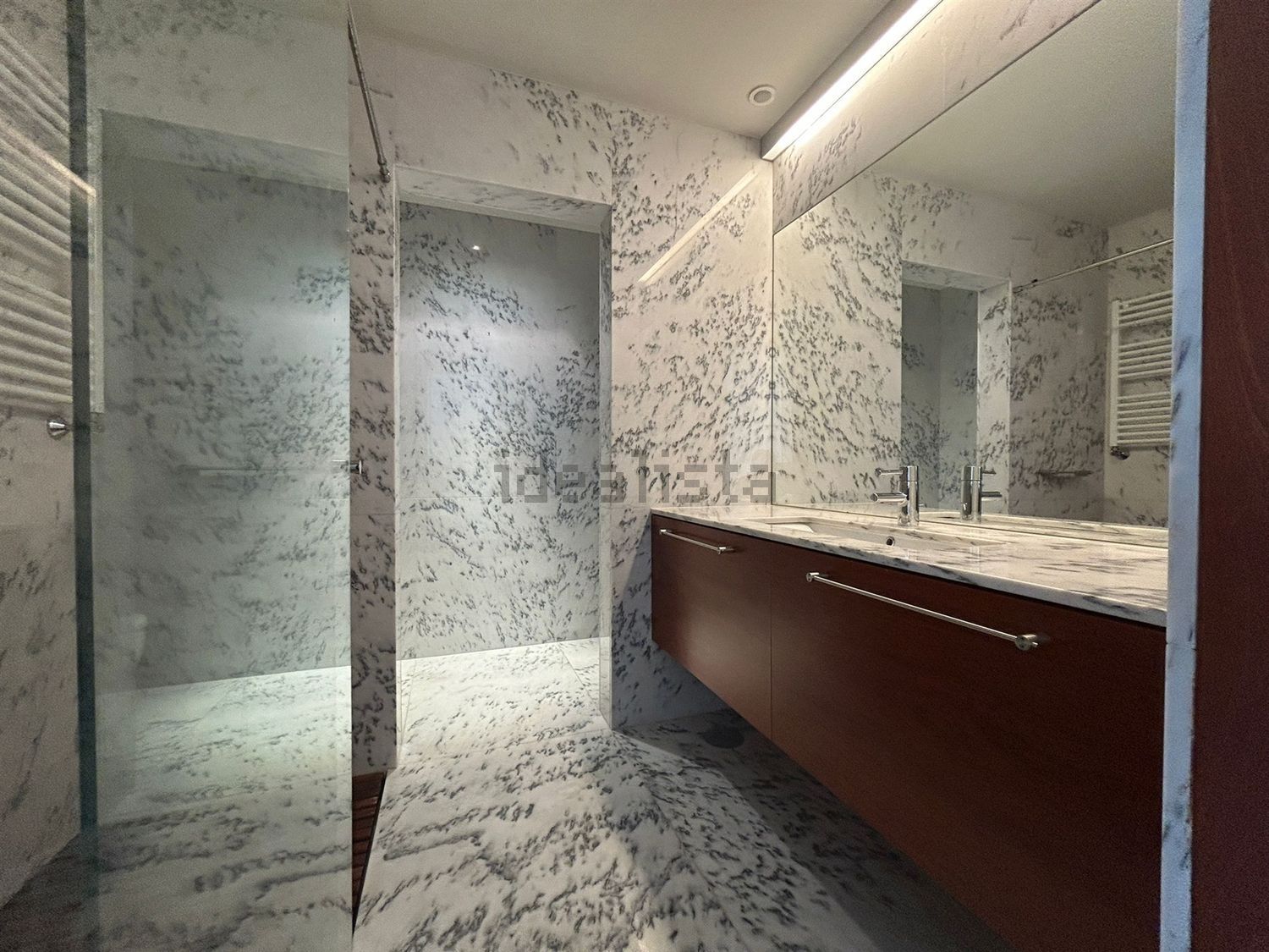 小楼房或独栋别墅出售在 Cooperativa dos Arquitectos - Fonte da Moura - Pedra Verde - 卫生间