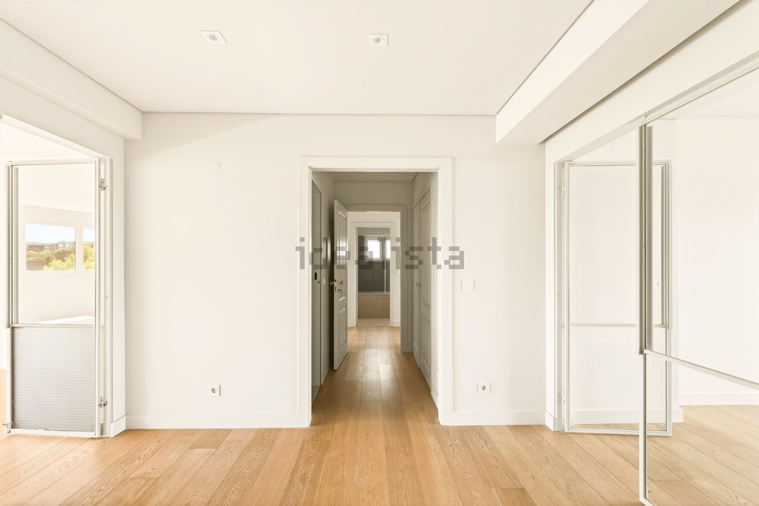 出租公寓 t3在Avenida Infante Dom Henrique, 620 - 过道