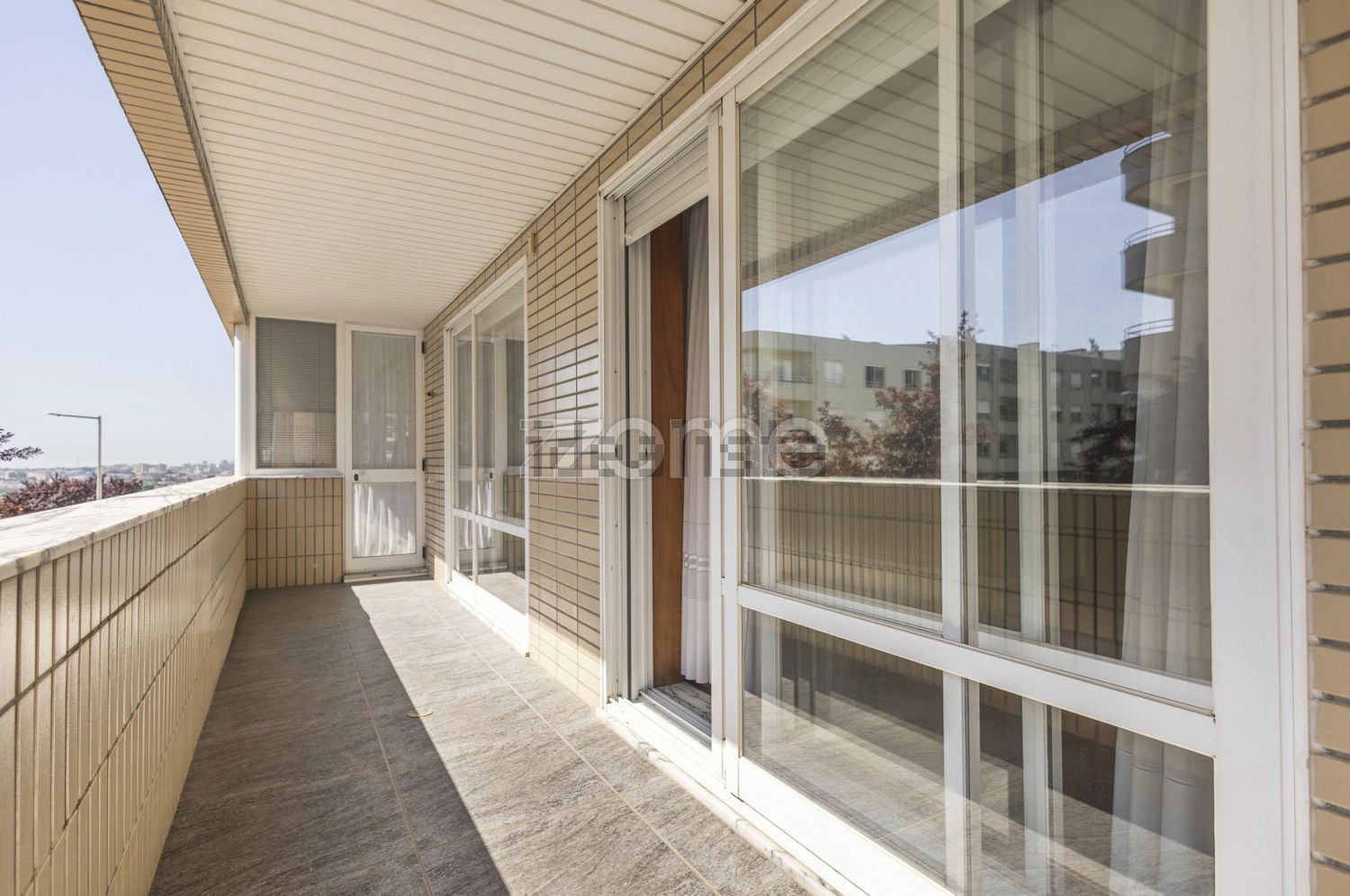 公寓 t3出售在 Quinta da Comenda, 94 - 门廊