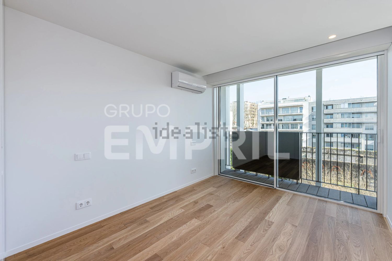 公寓 t2出售在Rua do Conselheiro de Costa Braga, 264 - 居住