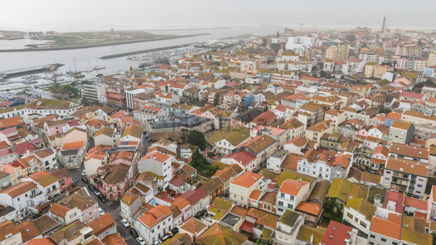 双拼别墅出售在Rua São João do Vale, 1 - 照片